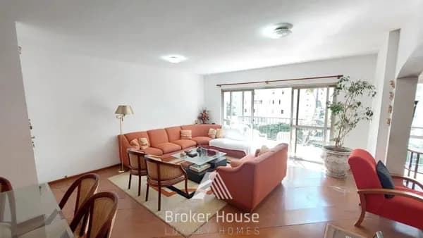 Apartamento em Moema