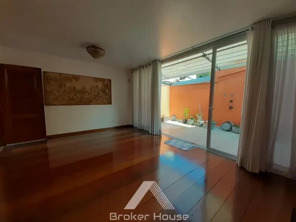 Casa na Chácara Santo Antônio