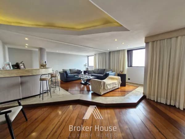 Apartamento na Saúde