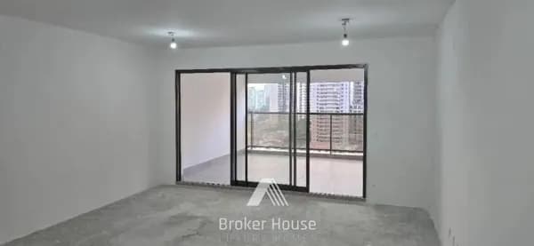 Apartamento na Chácara Santo Antônio