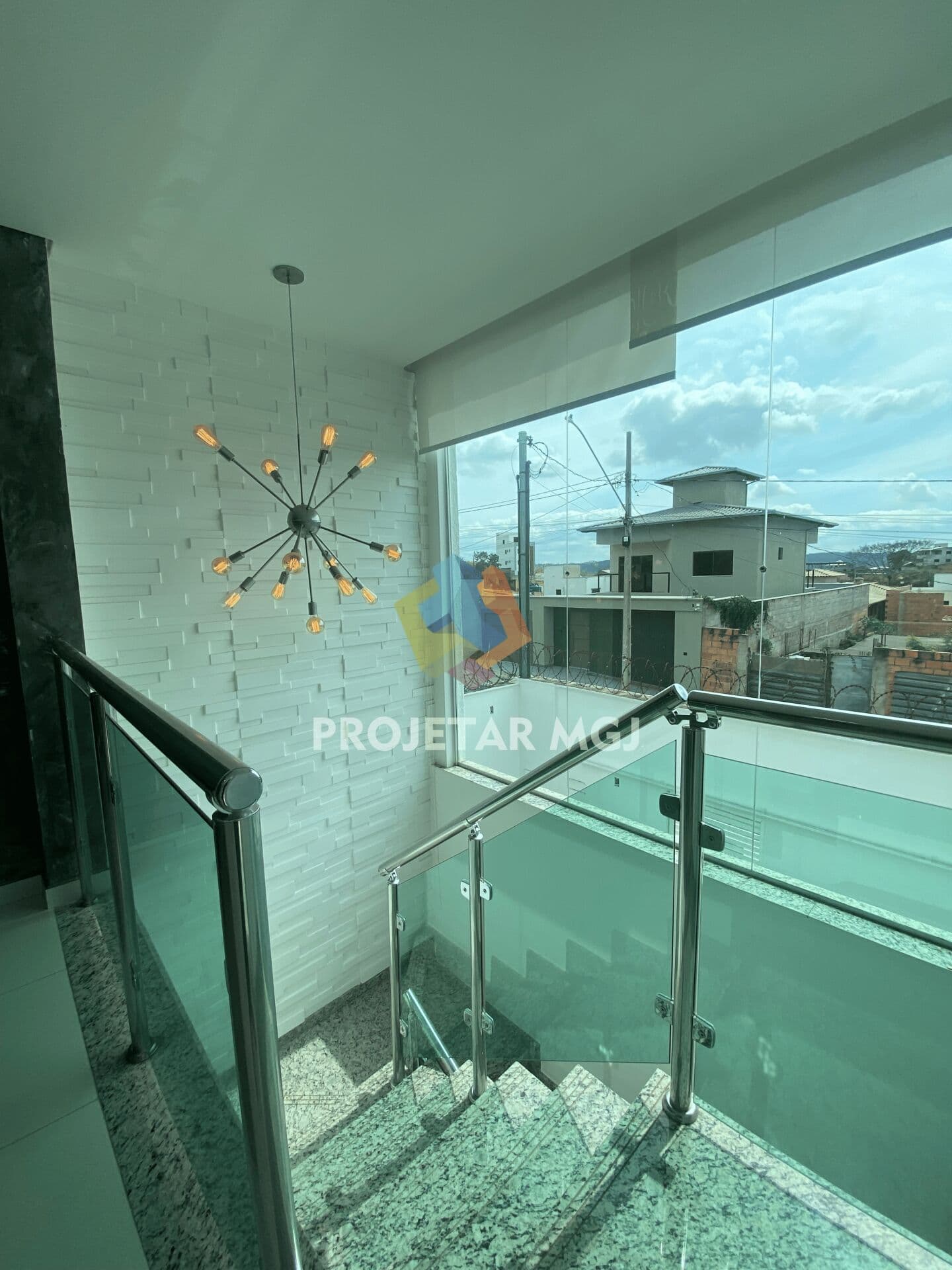 CASA À VENDA – LIBERDADE | SANTA LUZIA/MG