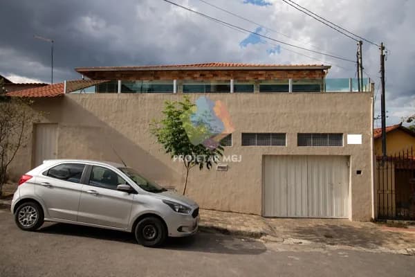 Casa no Jacqueline com Salão de Festa
