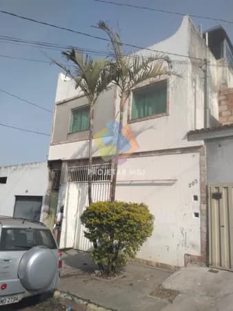 Excelente Casa Triplex no Tropical