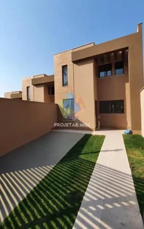 🏡Casa Geminada Pronta para Morar no Bairro Novo Centro! - 442 mil