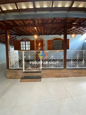 Casa com Loja em São José da Lapa!