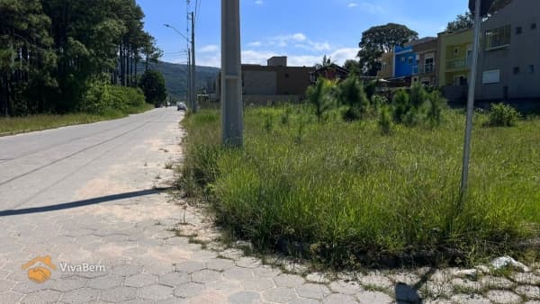 Terreno de Esquina - Comercial/Residencial!