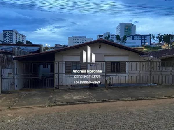 Casa na Avenida Fátima Porto