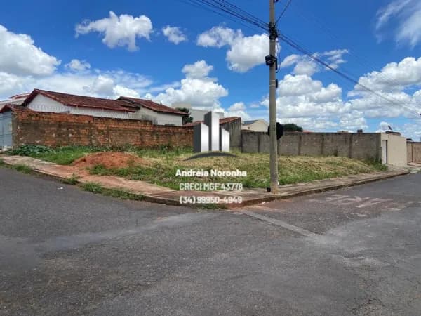 ❇️ 3 LOTES A VENDA NO BAIRRO VALPARAÍSO ❇️