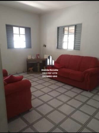 Casa no Bairro Cristo Redentor, Próxima ao Supermercado ABC