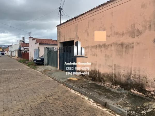 Lote 648 m² no bairro Cristo Redentor