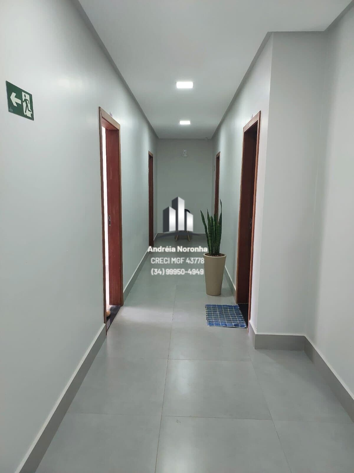 Sala Comerciais (2º Andar) na rua Gabriel Pereira