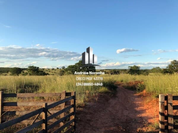 Fazenda 1.400 hectares na divisa Minas Gerais com a Bahia