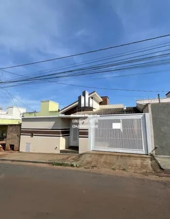 Casa no bairro Jardim Panoramico, próxima ao Sagarana