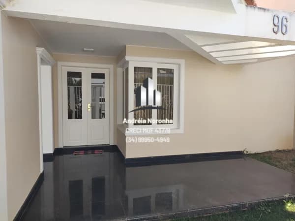 🏡 CASA ESTILO DUPLEX À VENDA NO BAIRRO SOBRADINHO 🏡