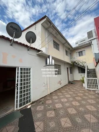 Duplex (fundos) com 2 apartamentos no Centro