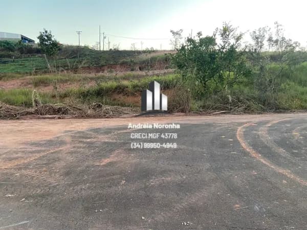 Terreno Comercial 2.000 m² Próximo ao Posto Avenue