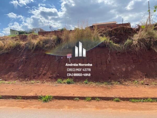 Lote Comercial na Avenida Fátima Porto