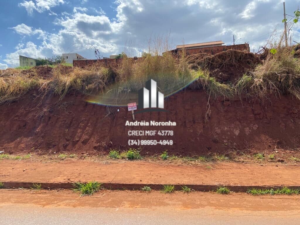 Lote Comercial na Avenida Fátima Porto