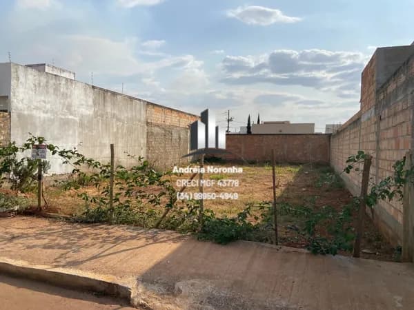 Lote no bairro Campos Elíseos
