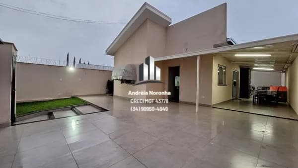 Excelente Casa no Bairro Alto Limoeiro