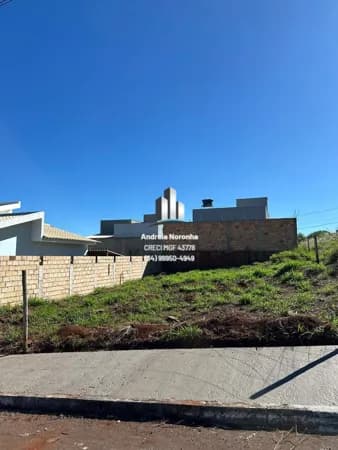 Lote 231 m² no bairro Parque do Sabiá