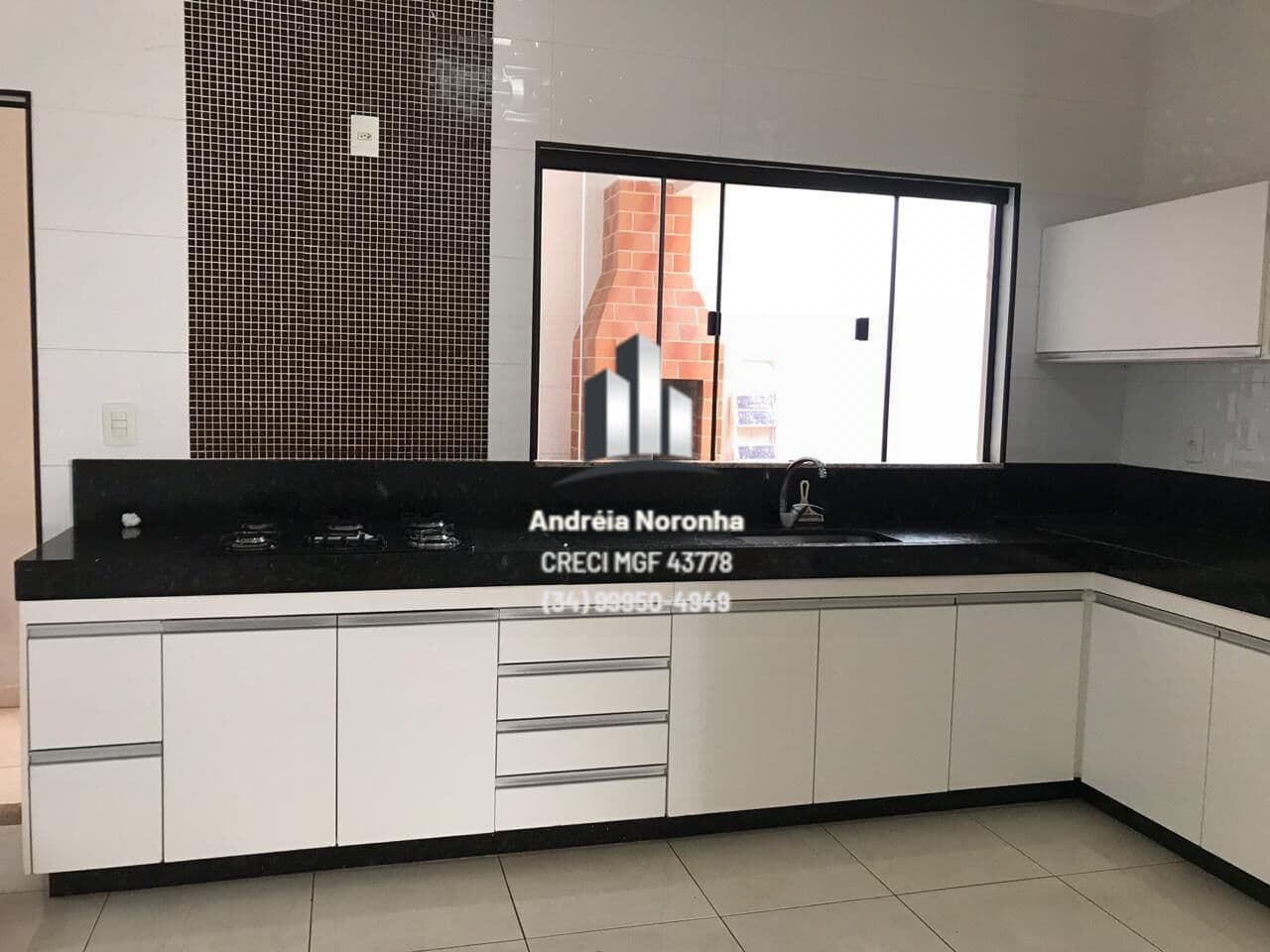 🏡 CASA MEIO LOTE À VENDA NO JARDIM CALIFÓRNIA 🏡