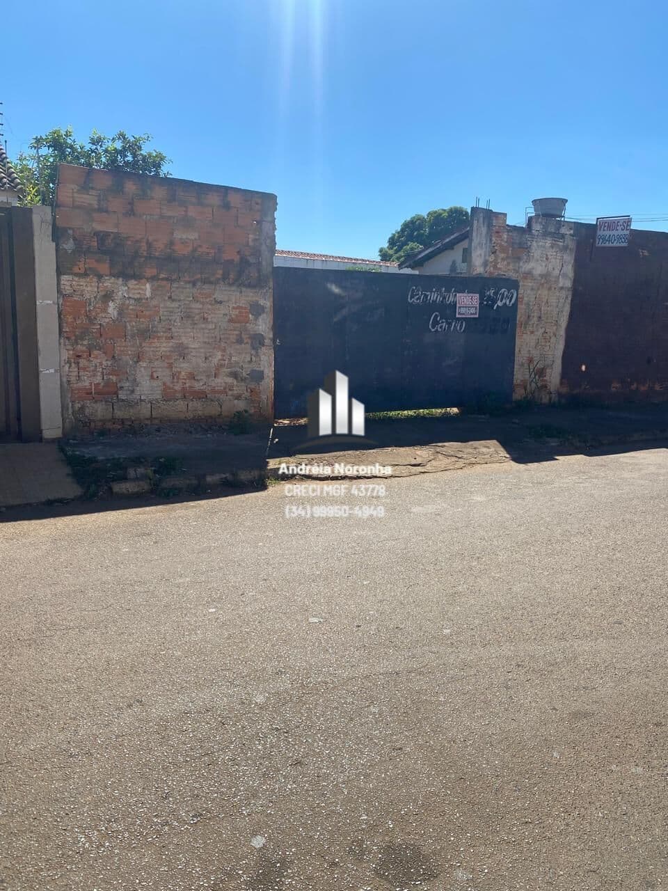 LOTE COMERCIAL/RESIDENCIAL CERRADO