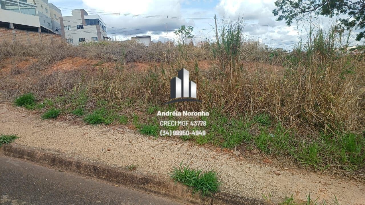 Lote 240 m² bairro Laranjeiras