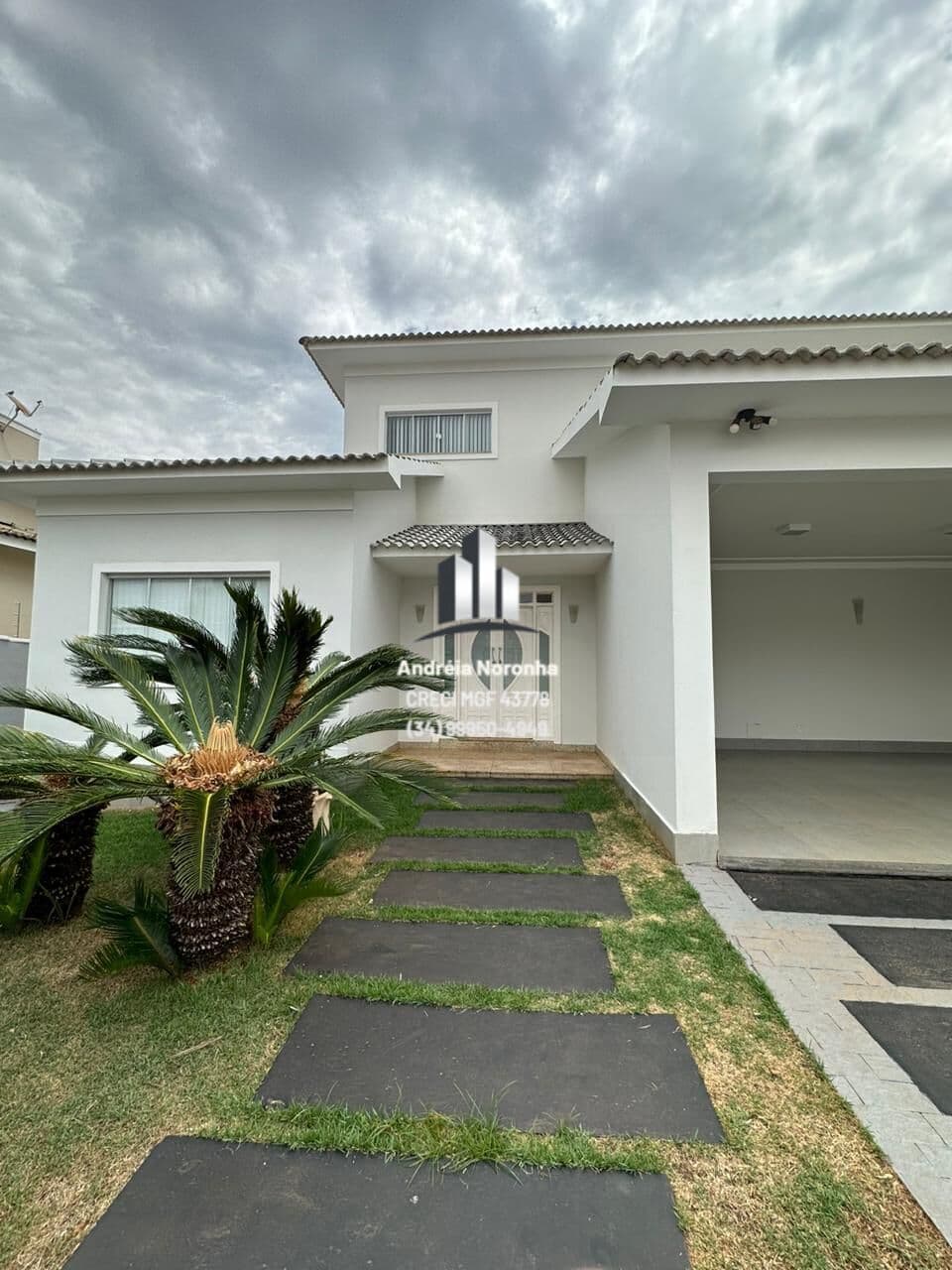 ** EXCELENTE DUPLEX A VENDA NO BAIRRO VALPARAISO **