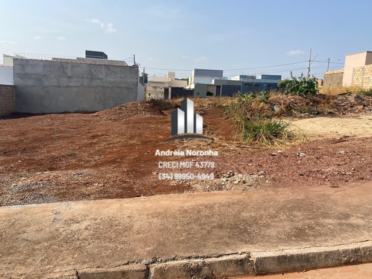 ** OPORTUNIDADE ** LOTE NO BAIRRO AFONSO QUEIROZ