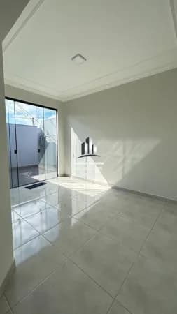 🏚️ CASA RECÉM-REFORMADA À VENDA NO BAIRRO BELVEDERE 🏚️