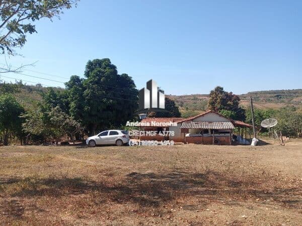 Fazenda próxima à Varjão de Minas