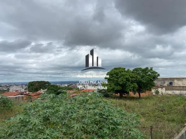 Lote 1680 m² no bairro Bela Vista