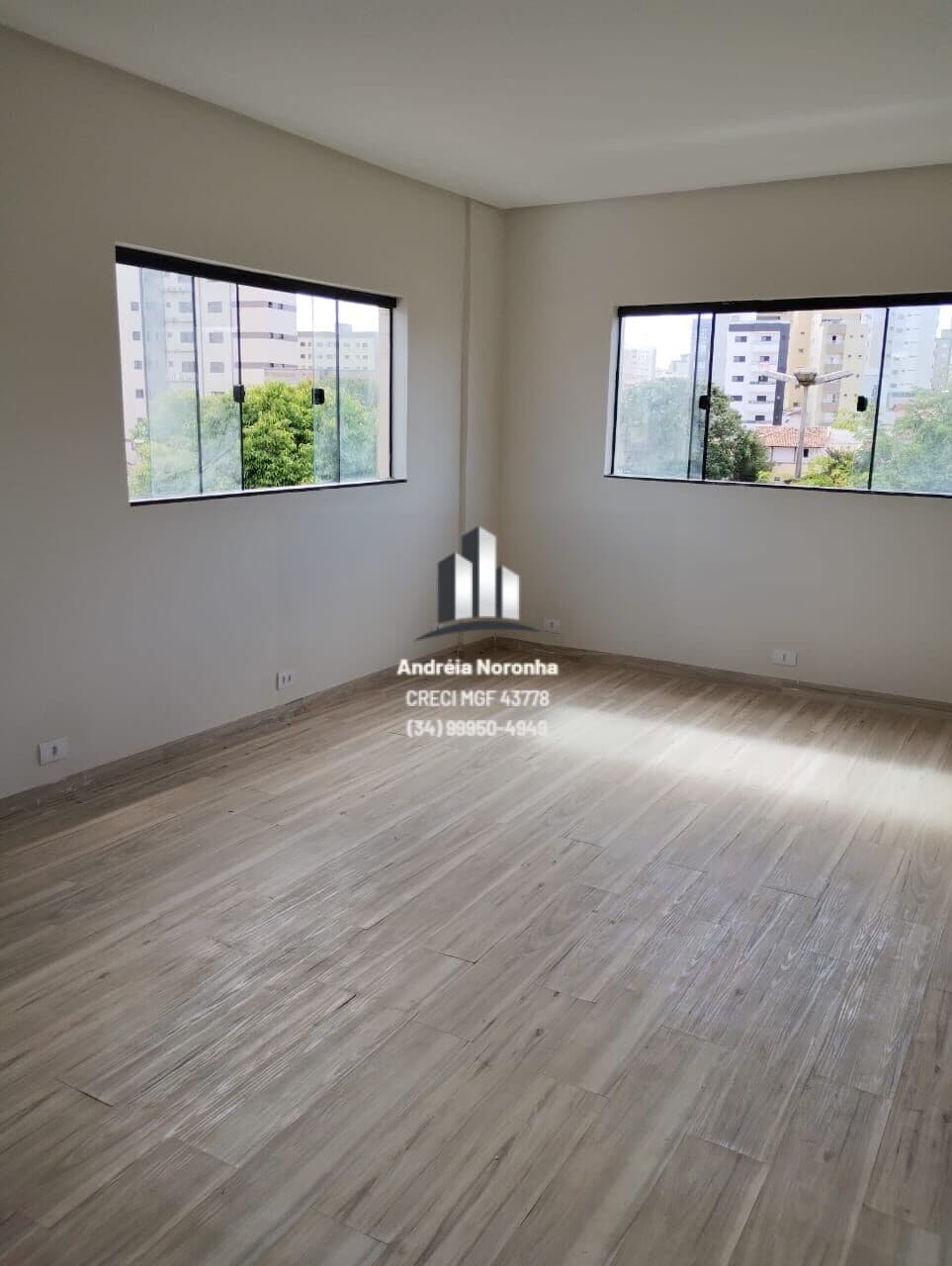 Sala Comercial no Centro