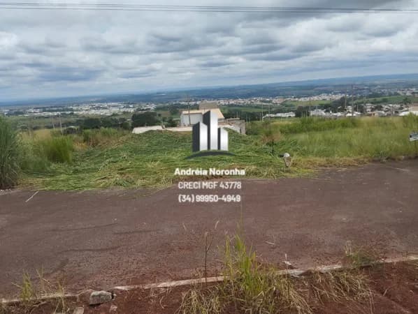 Lote no Bairro Parque do Sabiá