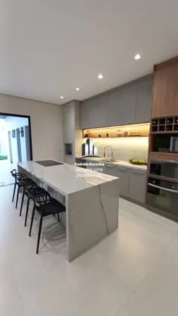 🏠 CASA BELÍSSIMA A VENDA NO BAIRRO BOA VISTA 🏠