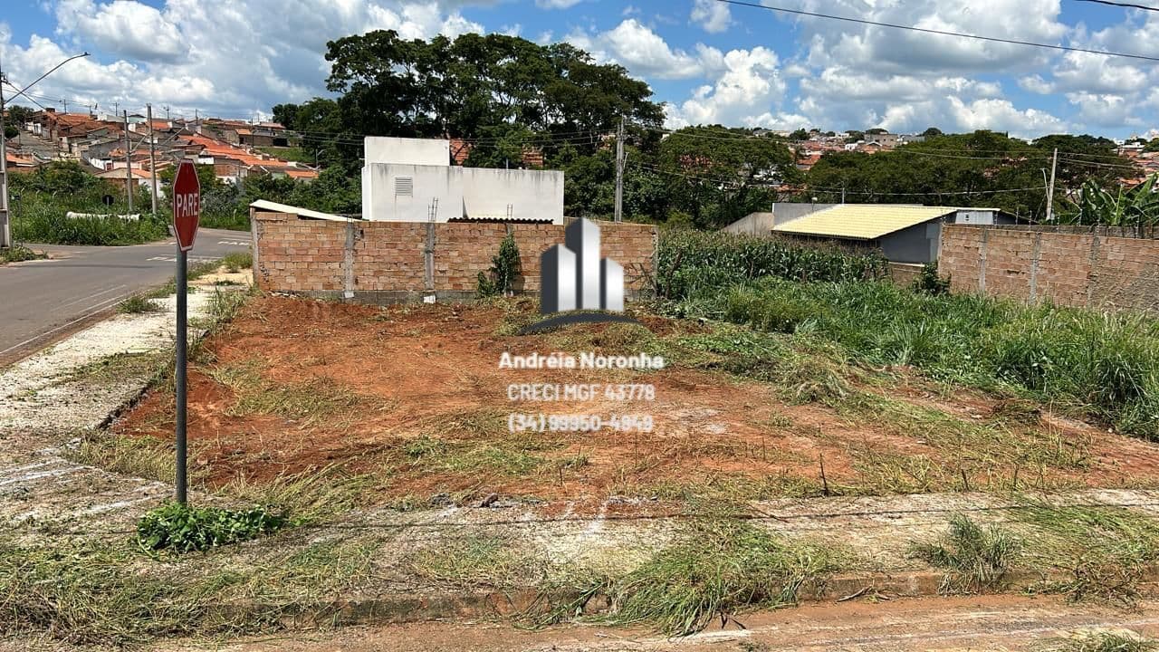 ❇️ LOTE DE ESQUINA NO BAIRRO SORRISO ❇️