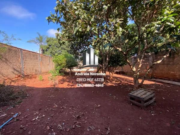 🏡 CASA SIMPLES COM LOTE DE 400 METROS À VENDA NO B. ALVORADA 🏡