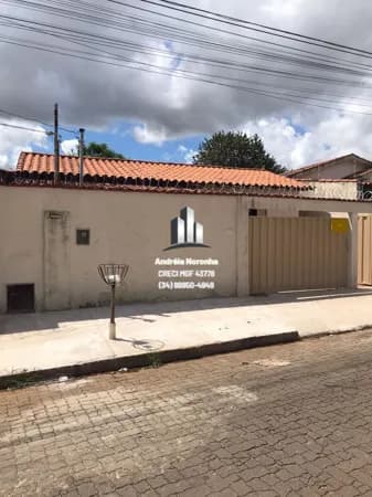 🏚️ CASA À VENDA NO BAIRRO CRISTO REDENTOR 🏚️
