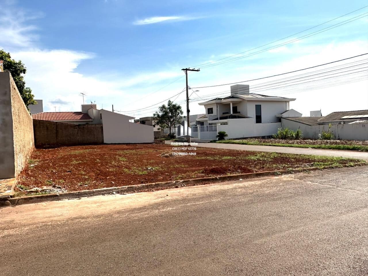 Lote de Esquina 390 m² Bairro Valparaíso