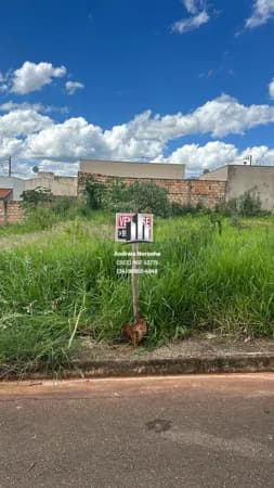 Lote 253 m² Bairro Santa Helena