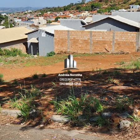Lote no bairro Residencial Santa Clara