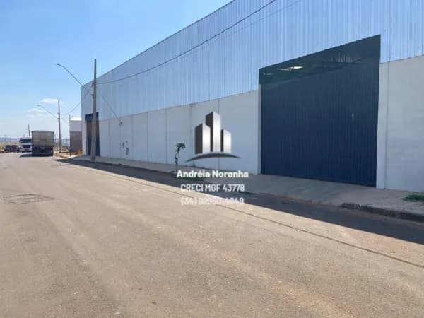 Galpão 1000 m² para Locação - Bairro Jardim Itália