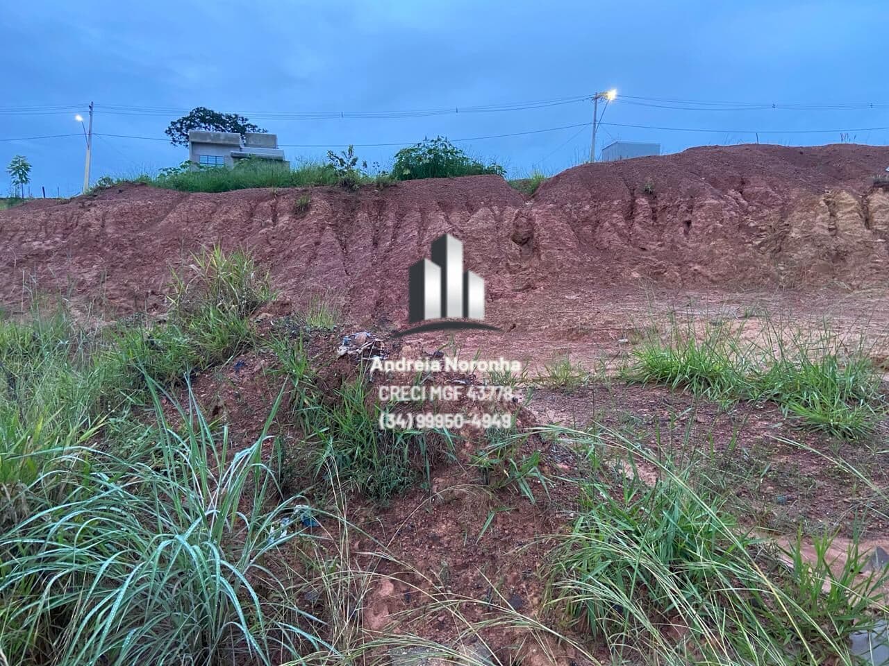 Lote no Bairro Laranjeiras IV - 220 m²