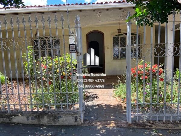 Casa na Rua Santa Cruz