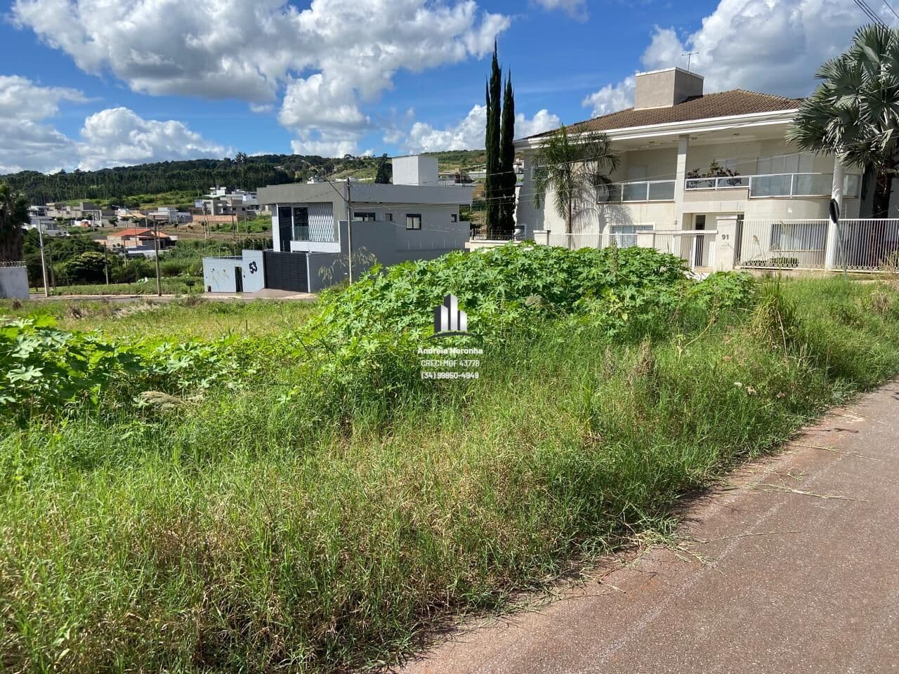 Lote de Esquina Bairro Chácaras Caiçaras - 1ª Etapa