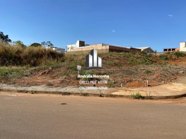 Lote de Esquina no bairro Campos Elíseos