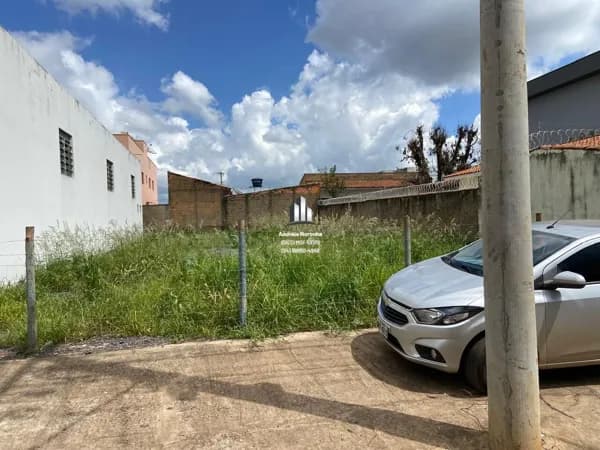 Lote Comercial na Avenida do Bairro Planalto