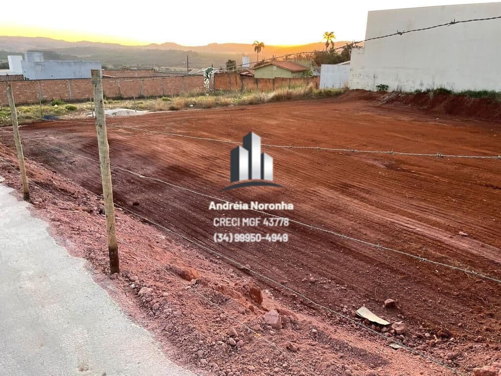 👉 VENDE-SE 2 LOTES (JUNTOS OU SEPARADOS) AV. JOÃO CYRINO 👈 💰R$300.000,00 CADA LOTE