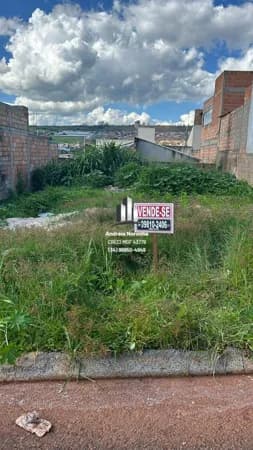 Lote 231 m² bairro Jardim Vitória